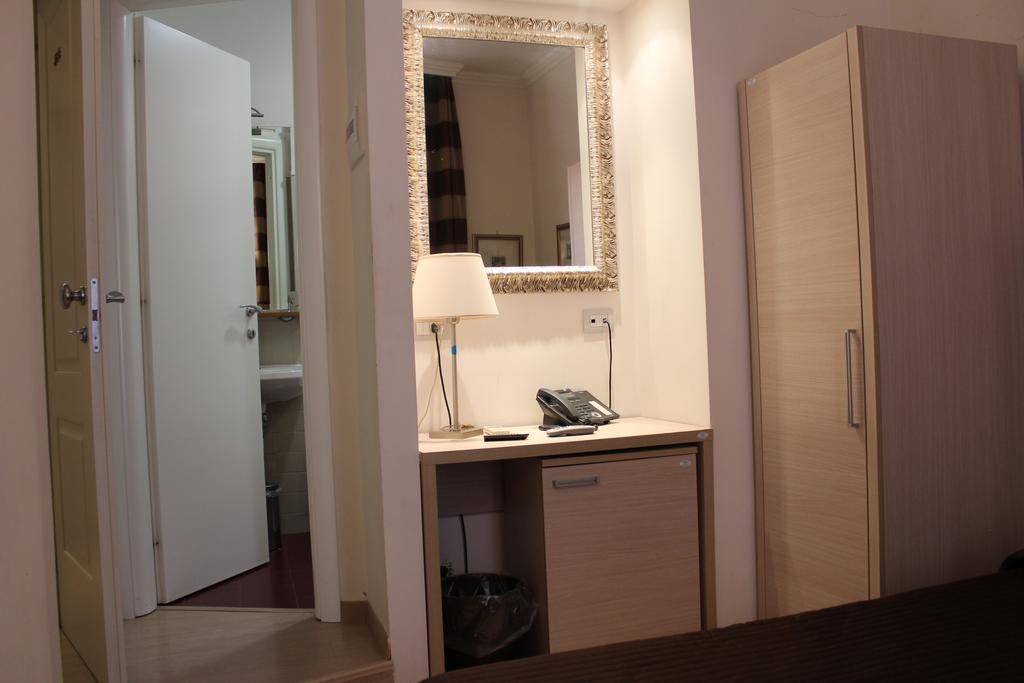 Booking House Rom Exteriör bild