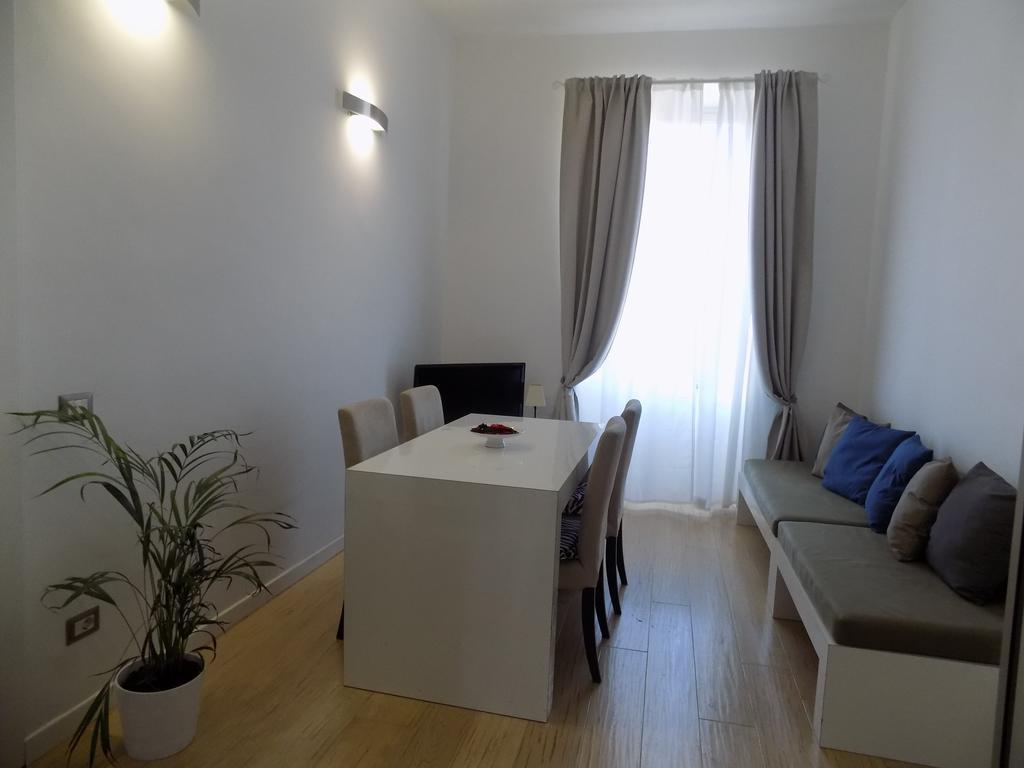 Booking House Rom Exteriör bild