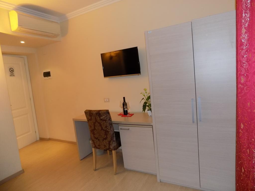 Booking House Rom Exteriör bild