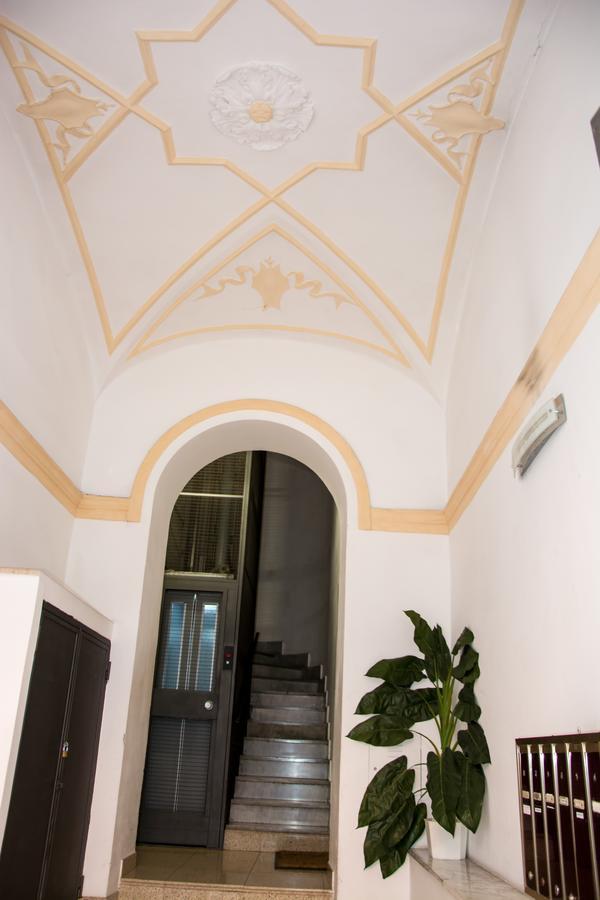 Booking House Rom Exteriör bild