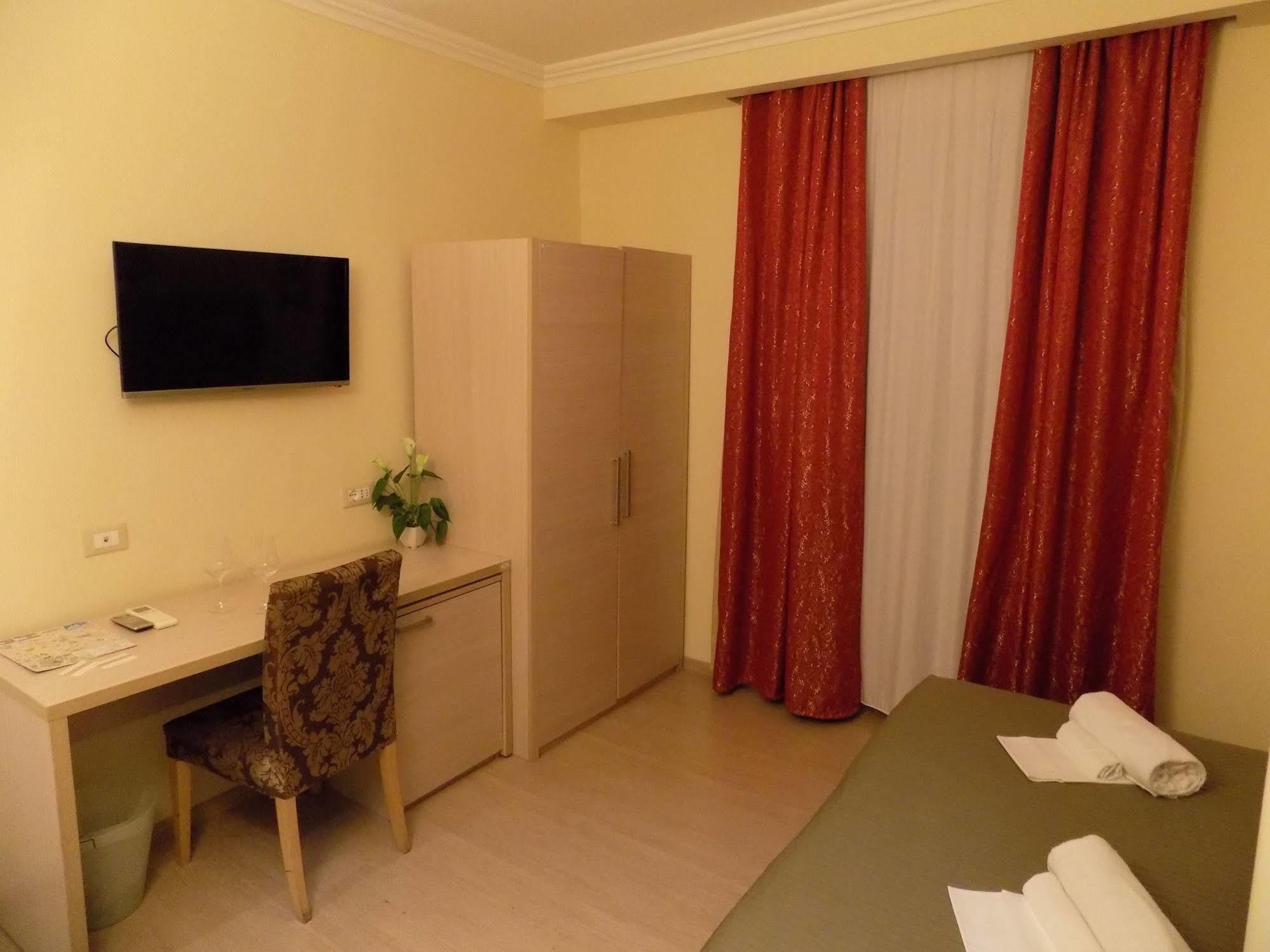 Booking House Rom Exteriör bild
