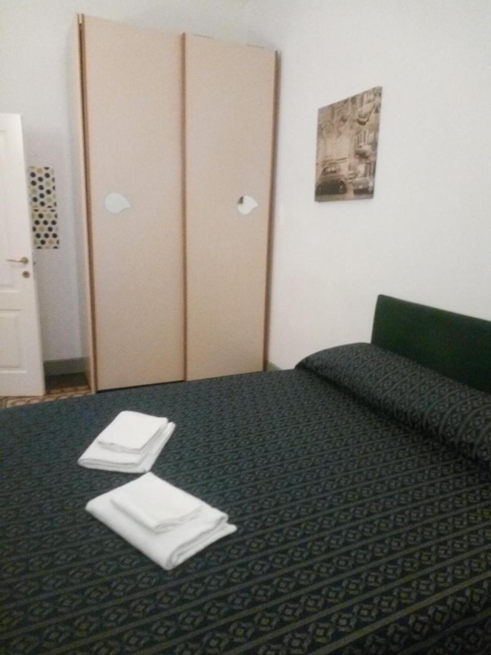 Booking House Rom Exteriör bild