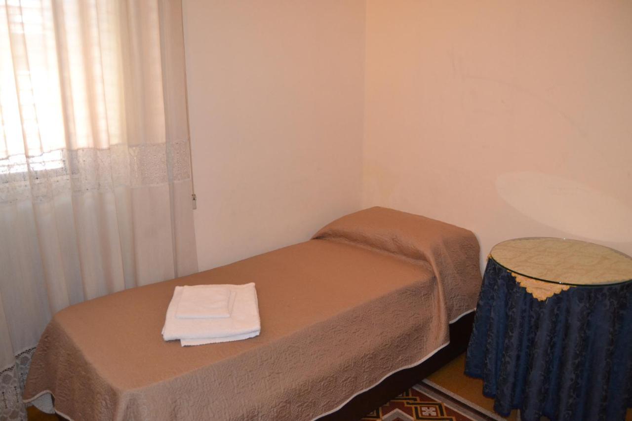 Booking House Rom Exteriör bild