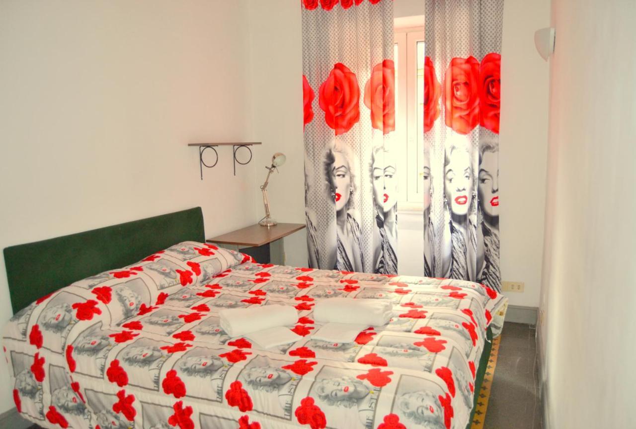 Booking House Rom Exteriör bild