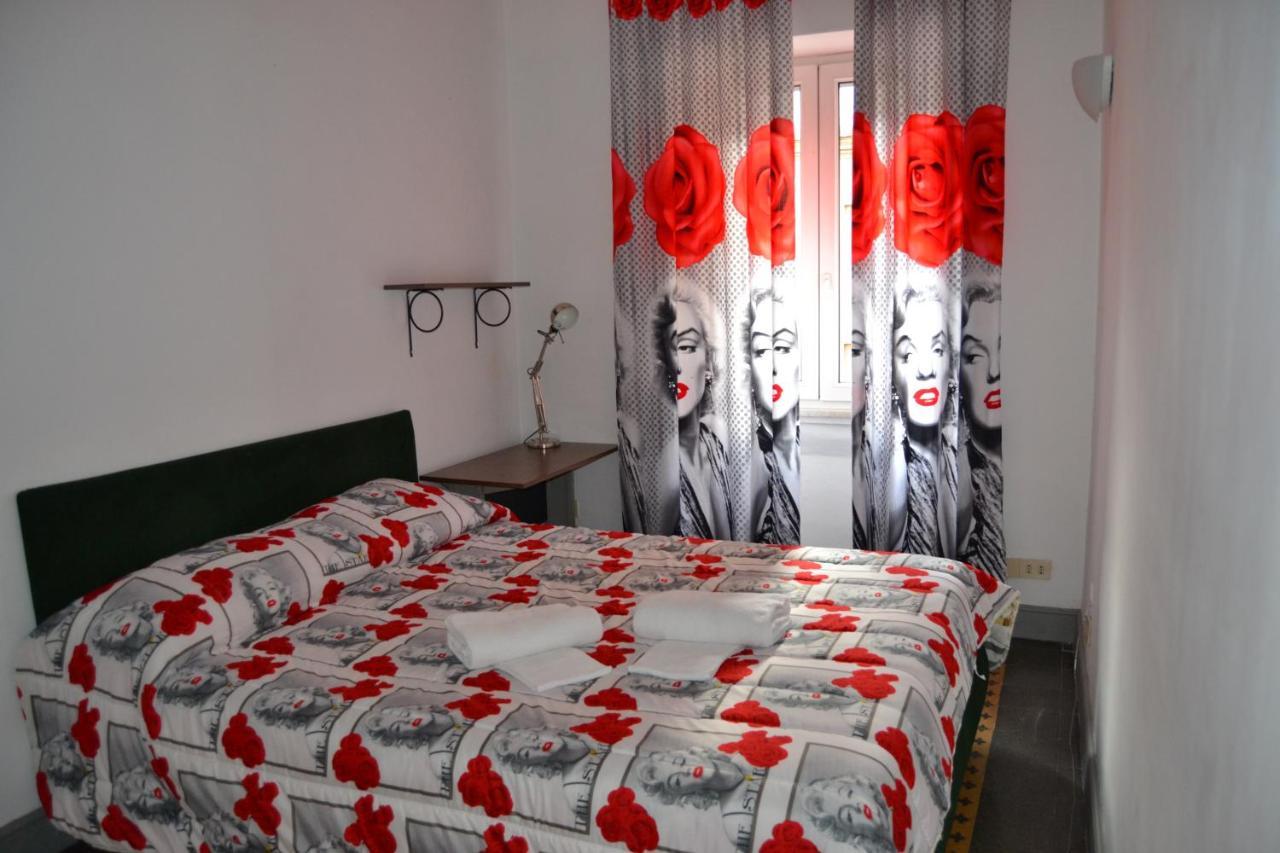 Booking House Rom Exteriör bild