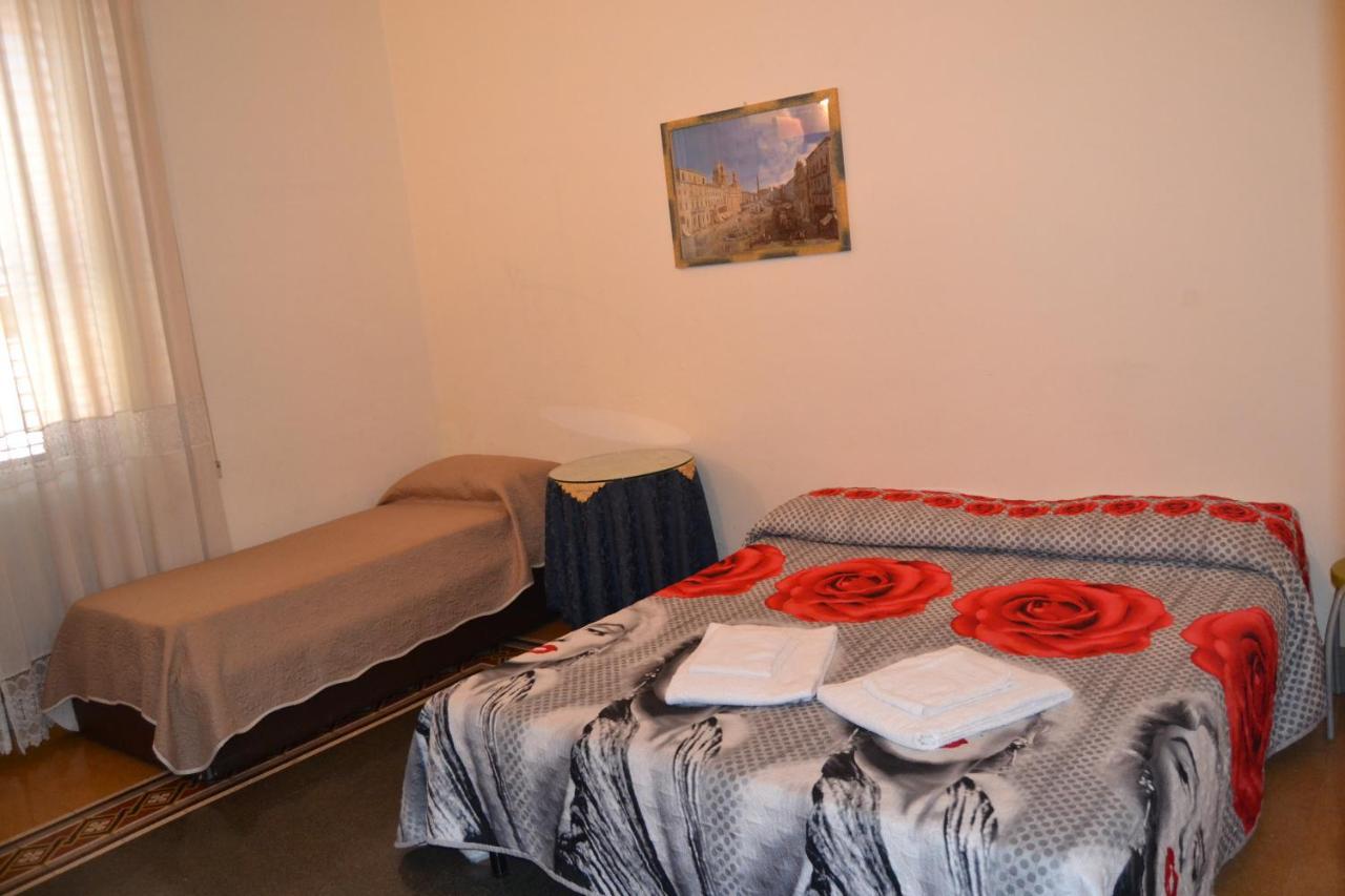 Booking House Rom Exteriör bild