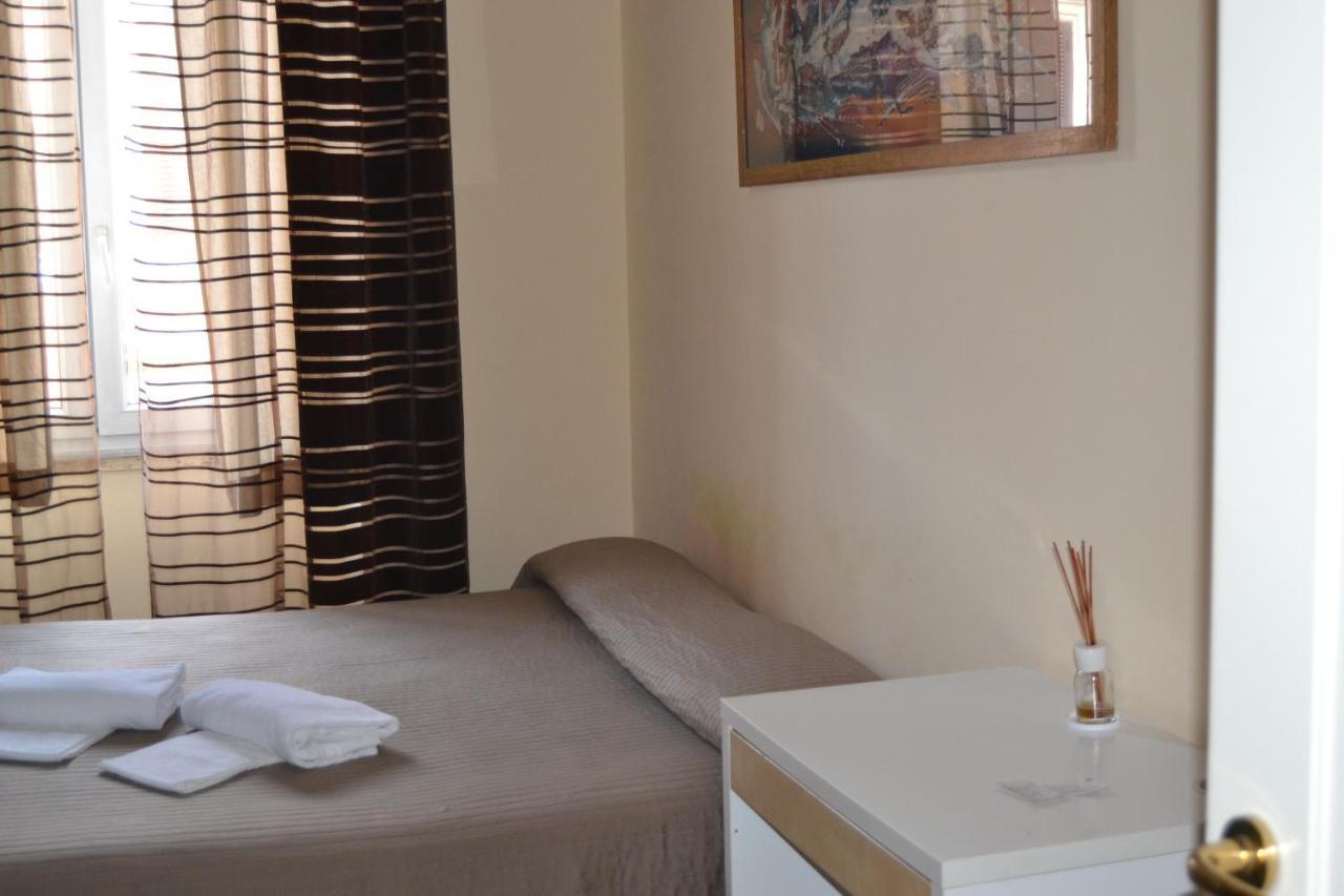 Booking House Rom Exteriör bild