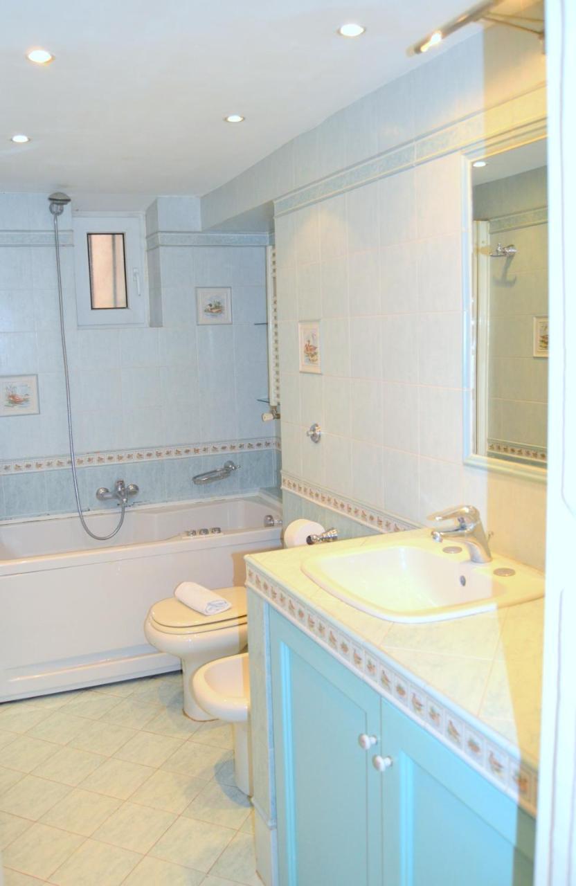 Booking House Rom Exteriör bild