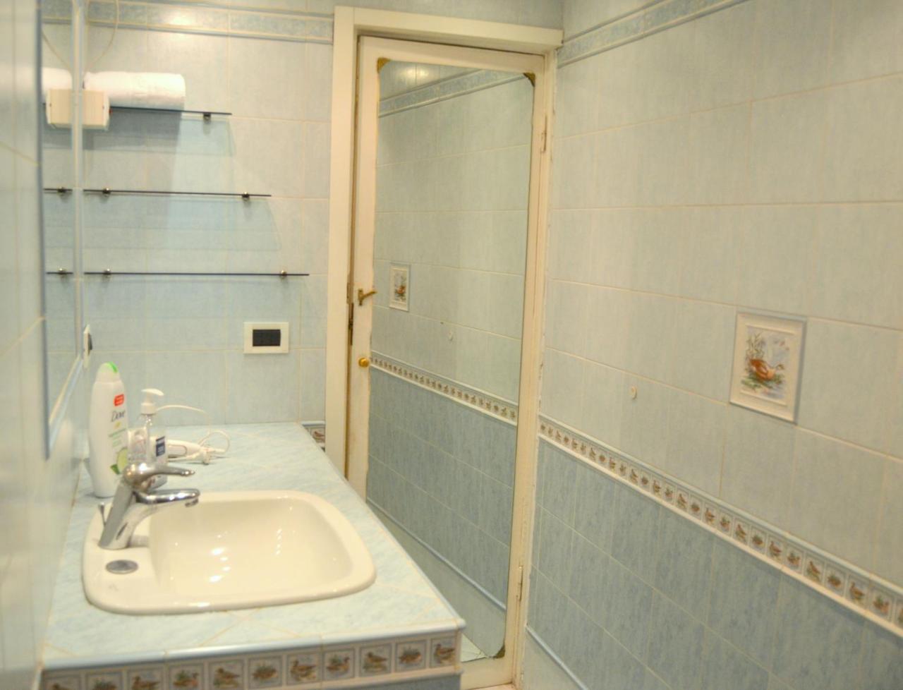 Booking House Rom Exteriör bild